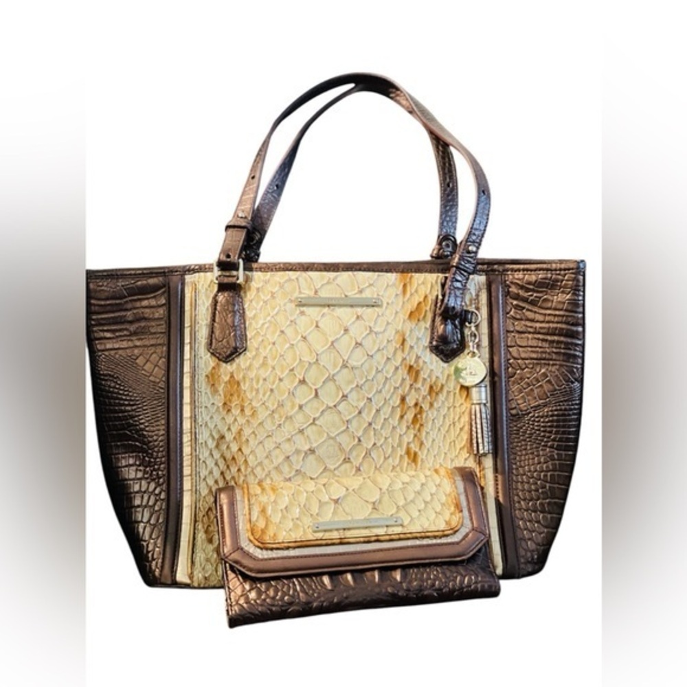 Set of Brahmin Handbag Medium Asher-Honey Carlisle‎ With matching wallet